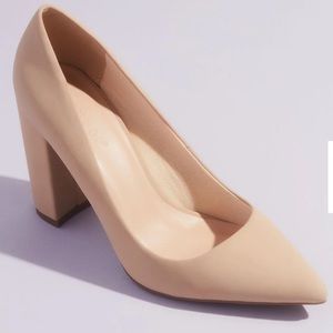 Comfortable Nude Block Pumps!! Super cute